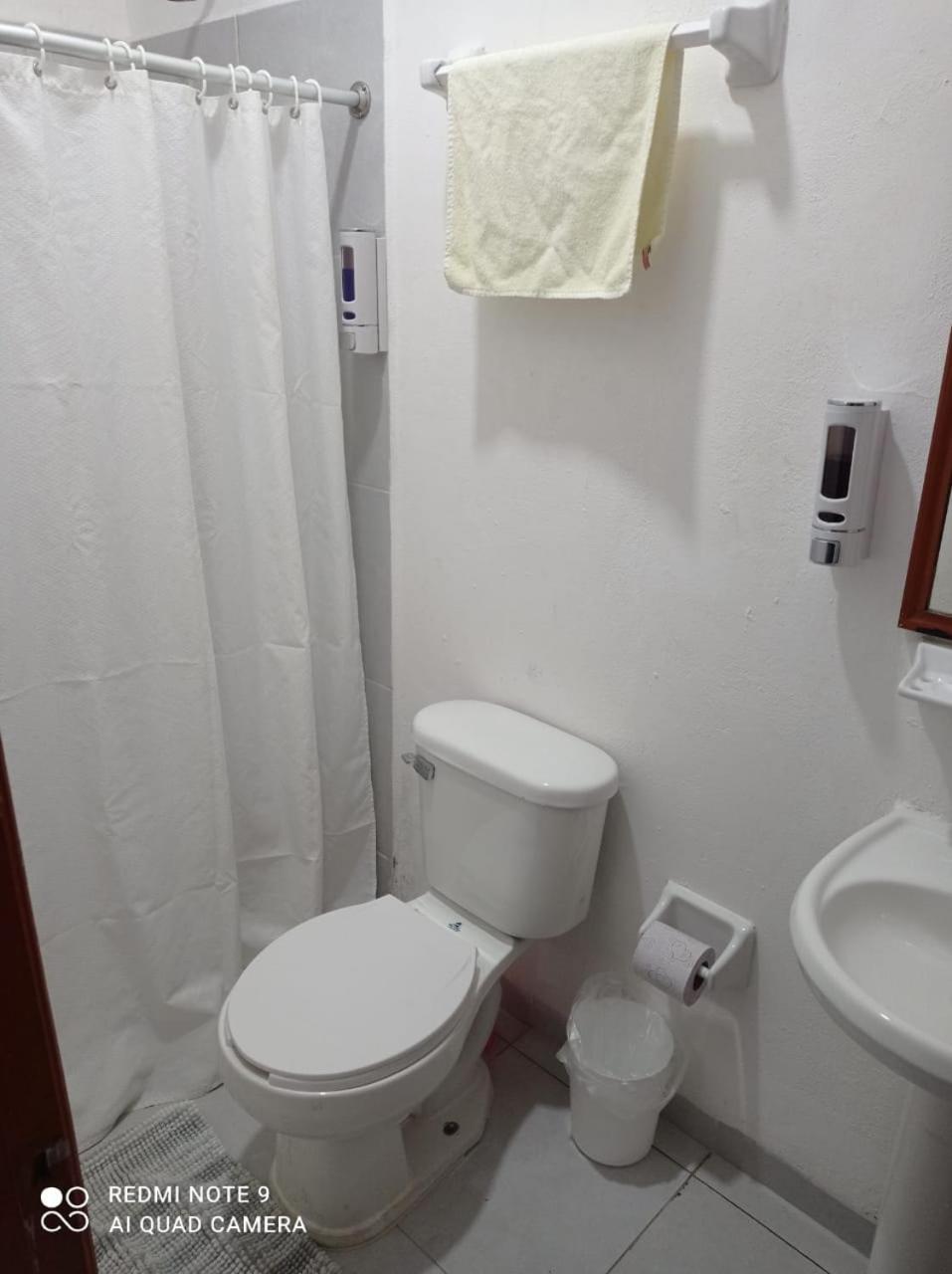 Casa De Huespedes Taino Bed and Breakfast Cancún Eksteriør billede